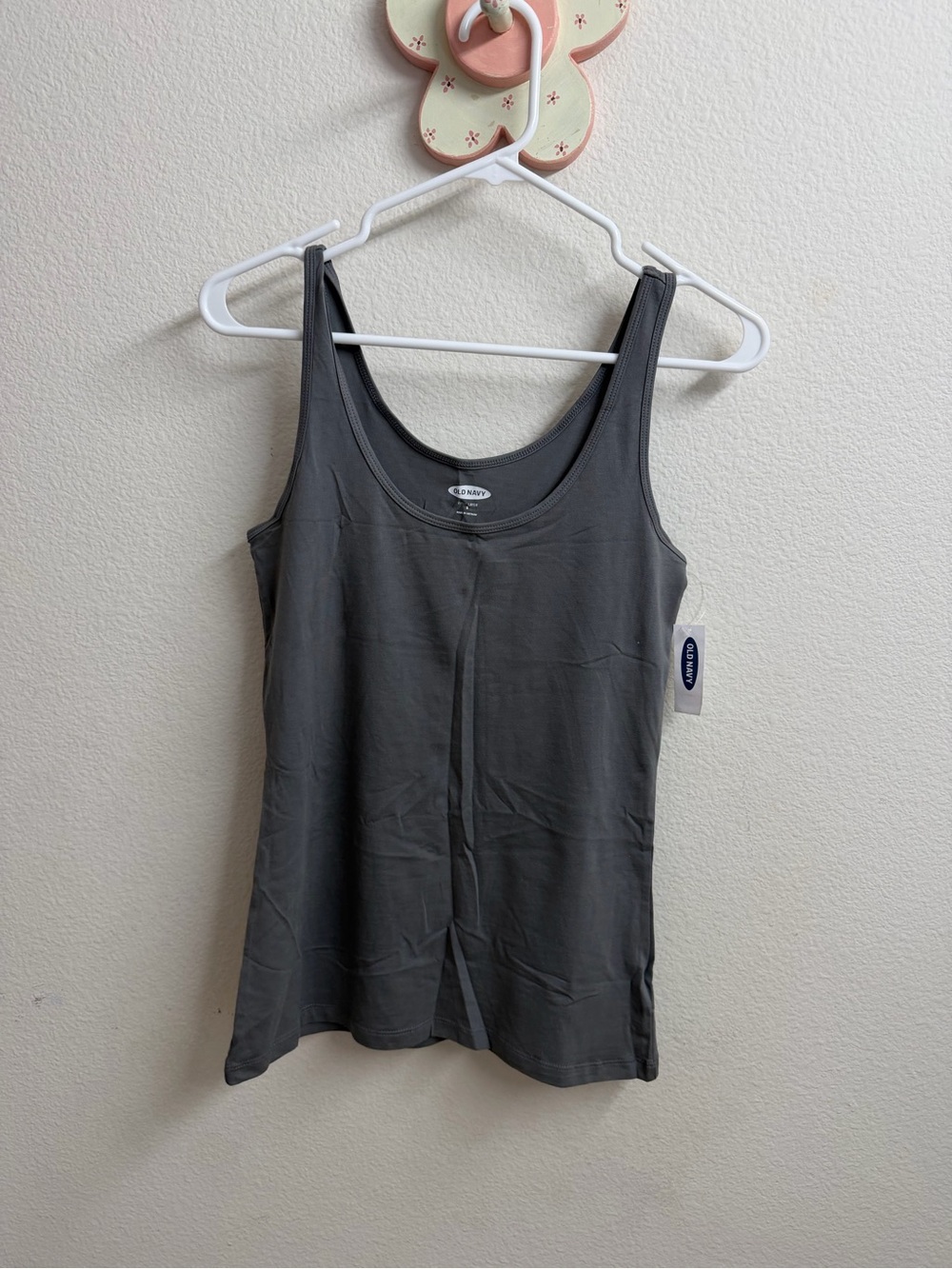 Old Navy Women's Charcoal Scoop Neck Tank Top